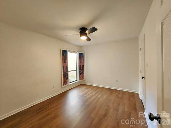 Building Photo - 5721 Dockside Dr