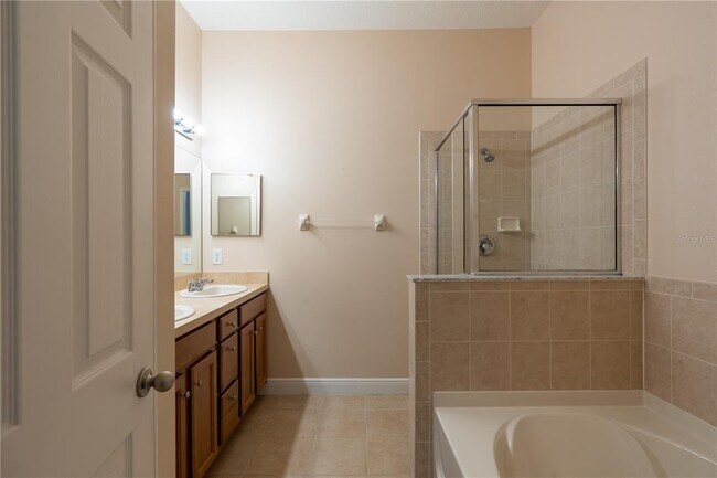 Building Photo - 4631 69th Pl N