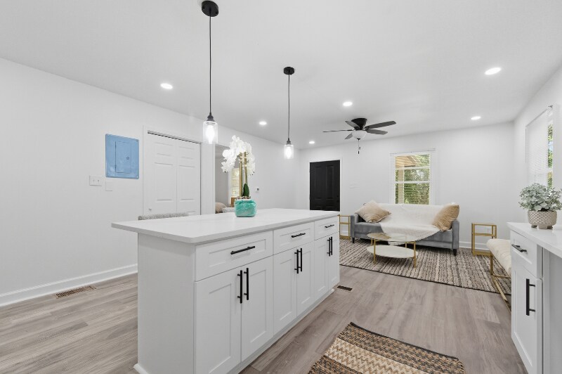 Building Photo - 3192 Oakcliff Rd NW