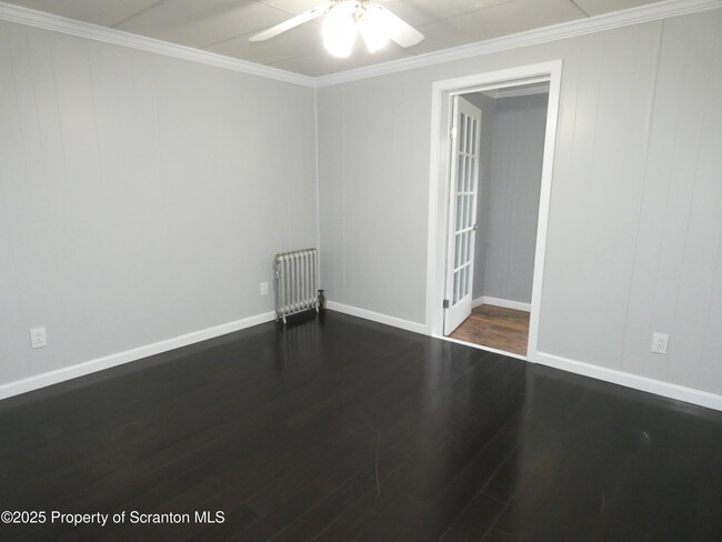 Building Photo - 620 Sanderson Ave