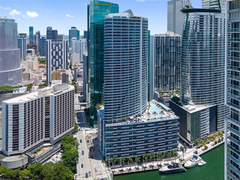 Building Photo - 200 Biscayne Boulevard Way