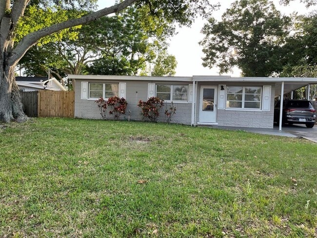Building Photo - 9596 Groveland St