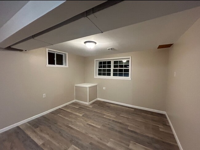 Building Photo - 1178 Flyer Road