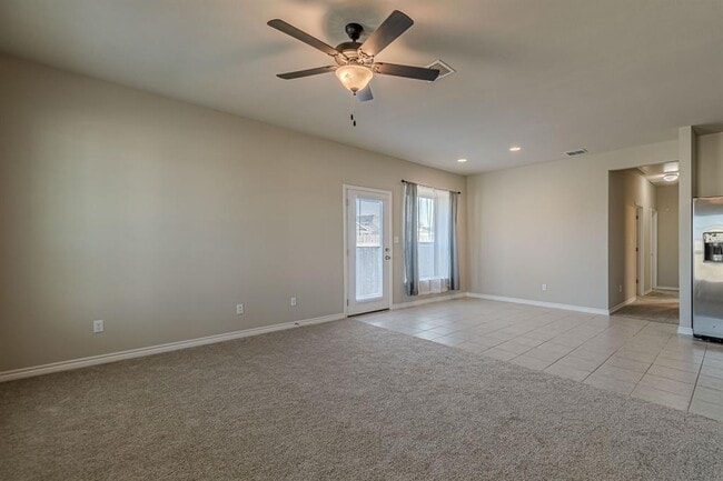 Building Photo - 384 Witchhazel Way