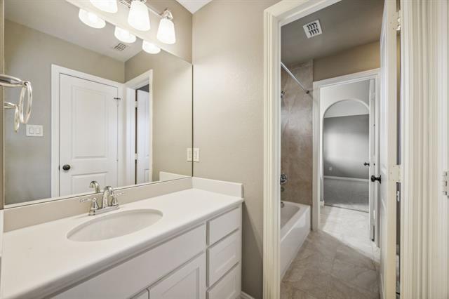 Building Photo - 12537 Winding Hollow Ln