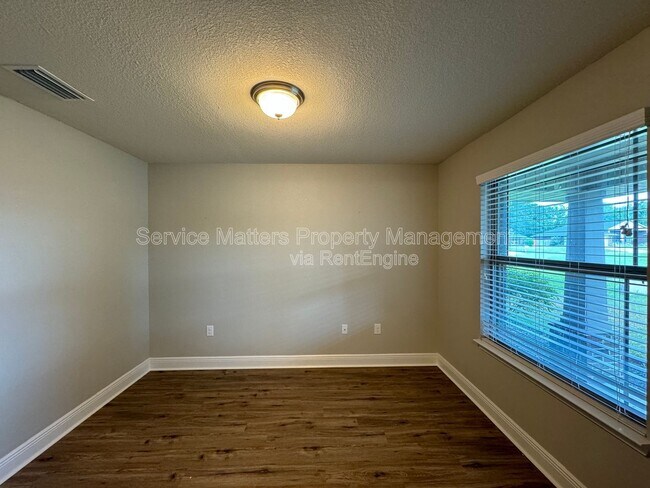 Building Photo - 4622 Belvedere Circle