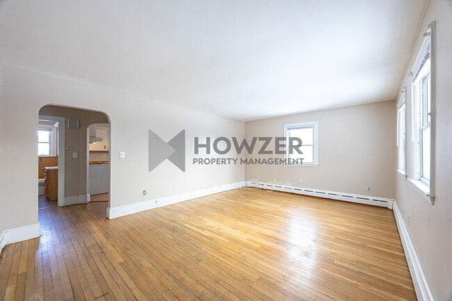 Building Photo - 19 Illinois St