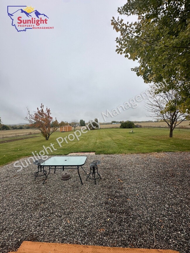 Building Photo - Charming Country Home with Bonus Room and ...