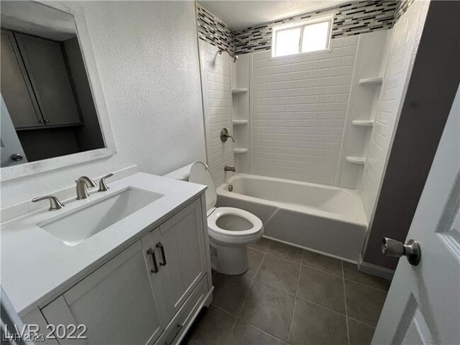 Building Photo - 3911 Torsby Pl