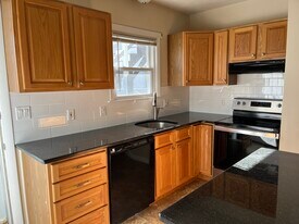 Building Photo - 42 June St