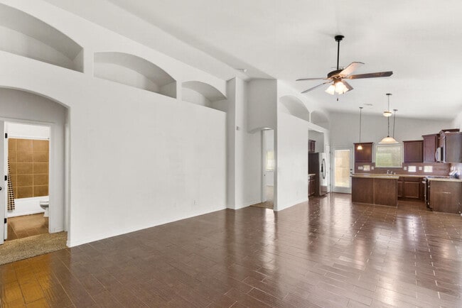 Building Photo - 14242 John Scagno