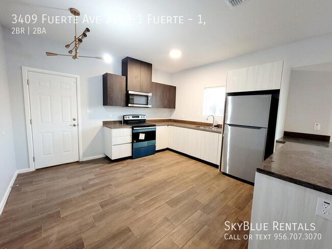 Building Photo - 3409 Fuerte Ave