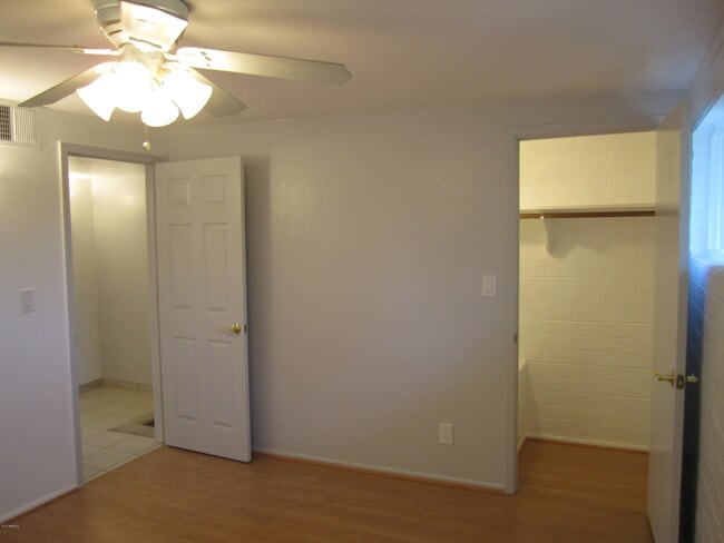 Building Photo - 2021 S Granada Dr