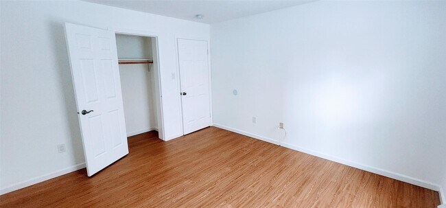 Building Photo - 115 Cortlandt St
