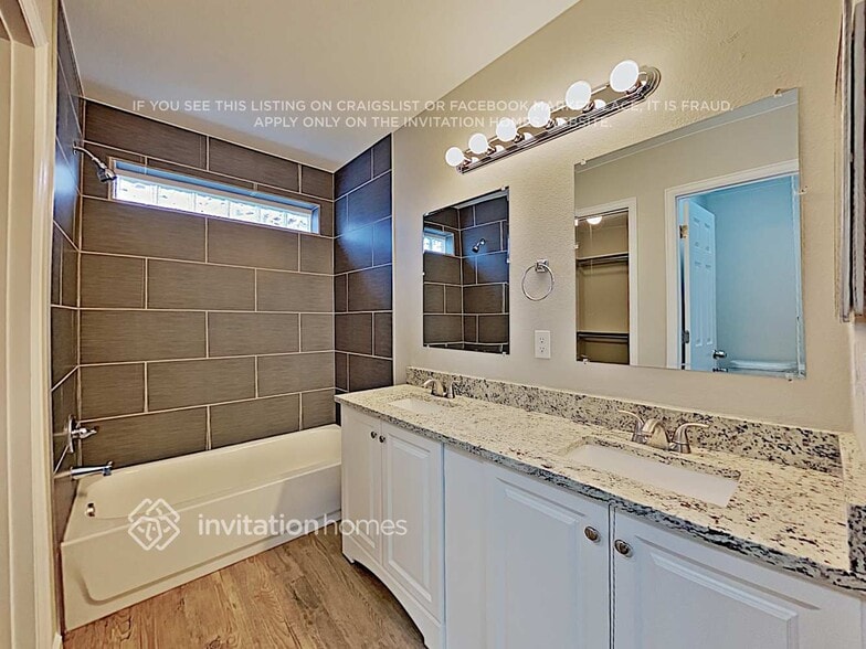 Building Photo - 2227 S Waco Ct