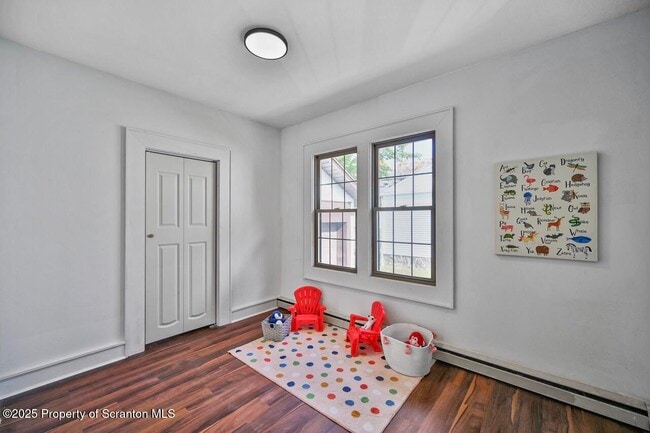 Building Photo - 309 Park Ave