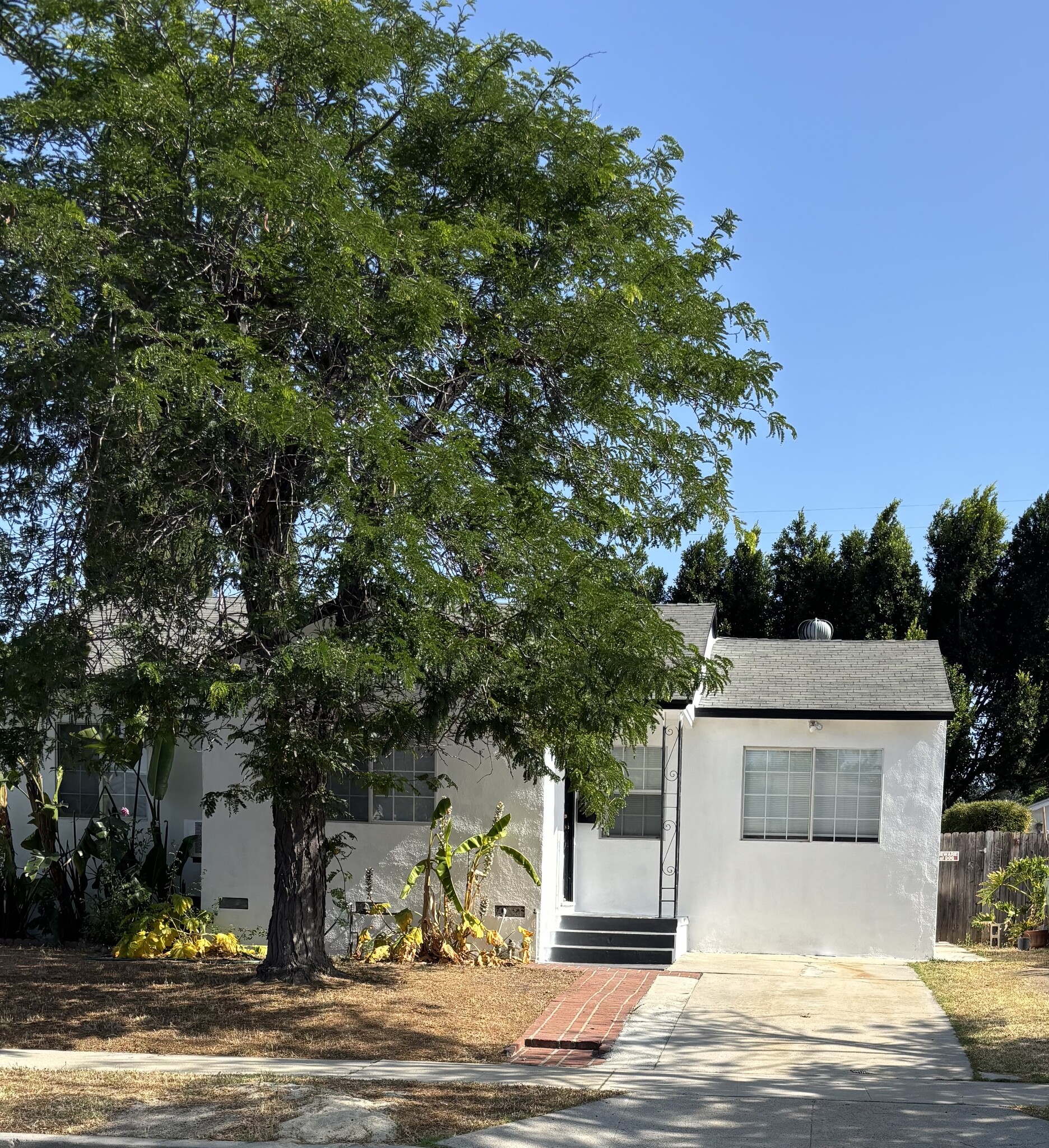 Building Photo - 17440 Tiara St