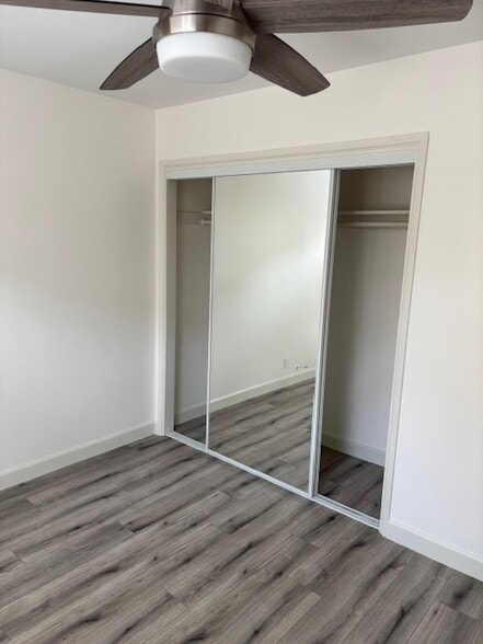 Building Photo - 275 Mesa Dr