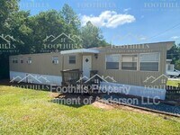 Building Photo - 107 McFarlin Way