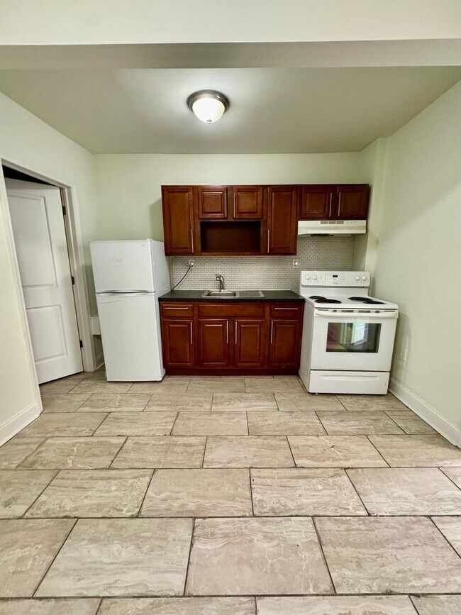 Building Photo - 1659 N 56th St