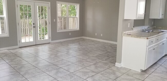 Building Photo - 181 Candle Brook Dr