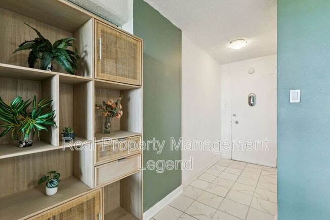 Building Photo - 3883 Turtle Creek Blvd