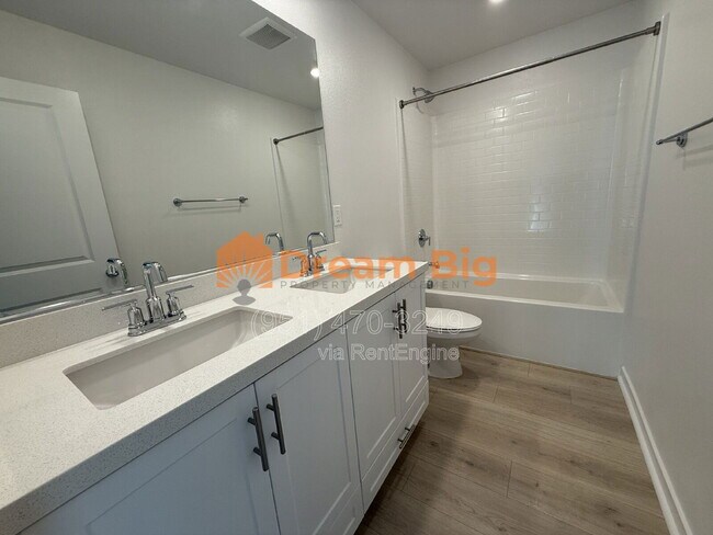 Building Photo - 2256 Stelamar Wy