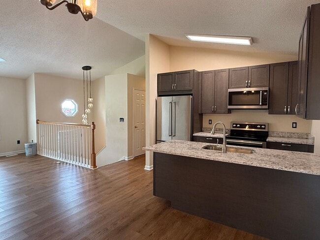 Building Photo - 129 Meadowlark Drive