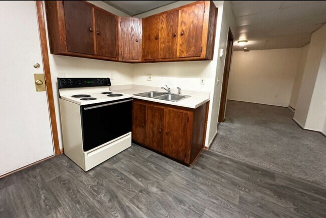 Interior Photo - 19 E State St. 10 Unit