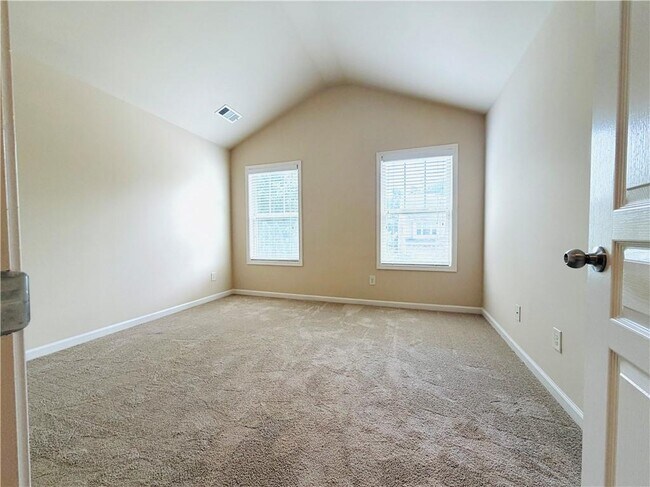 Building Photo - 6215 Crested Moss Dr