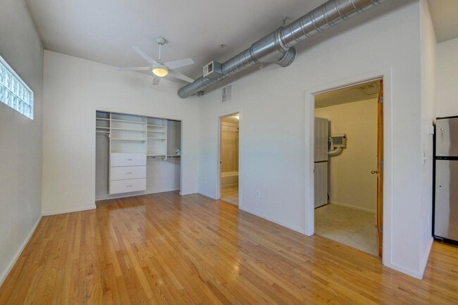 Building Photo - 400 Copper Ave NW