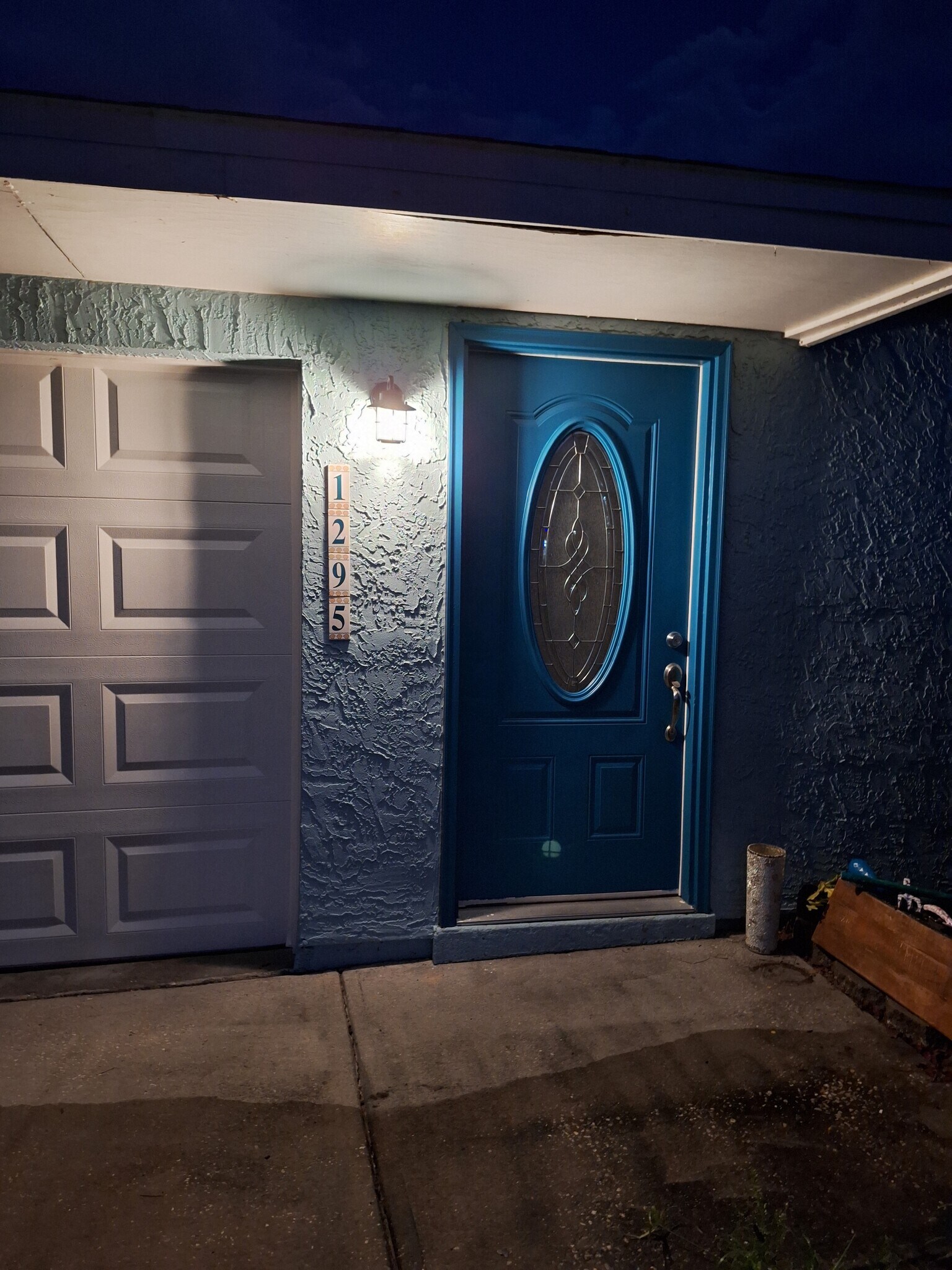 Building Photo - 1295 Schumann Dr