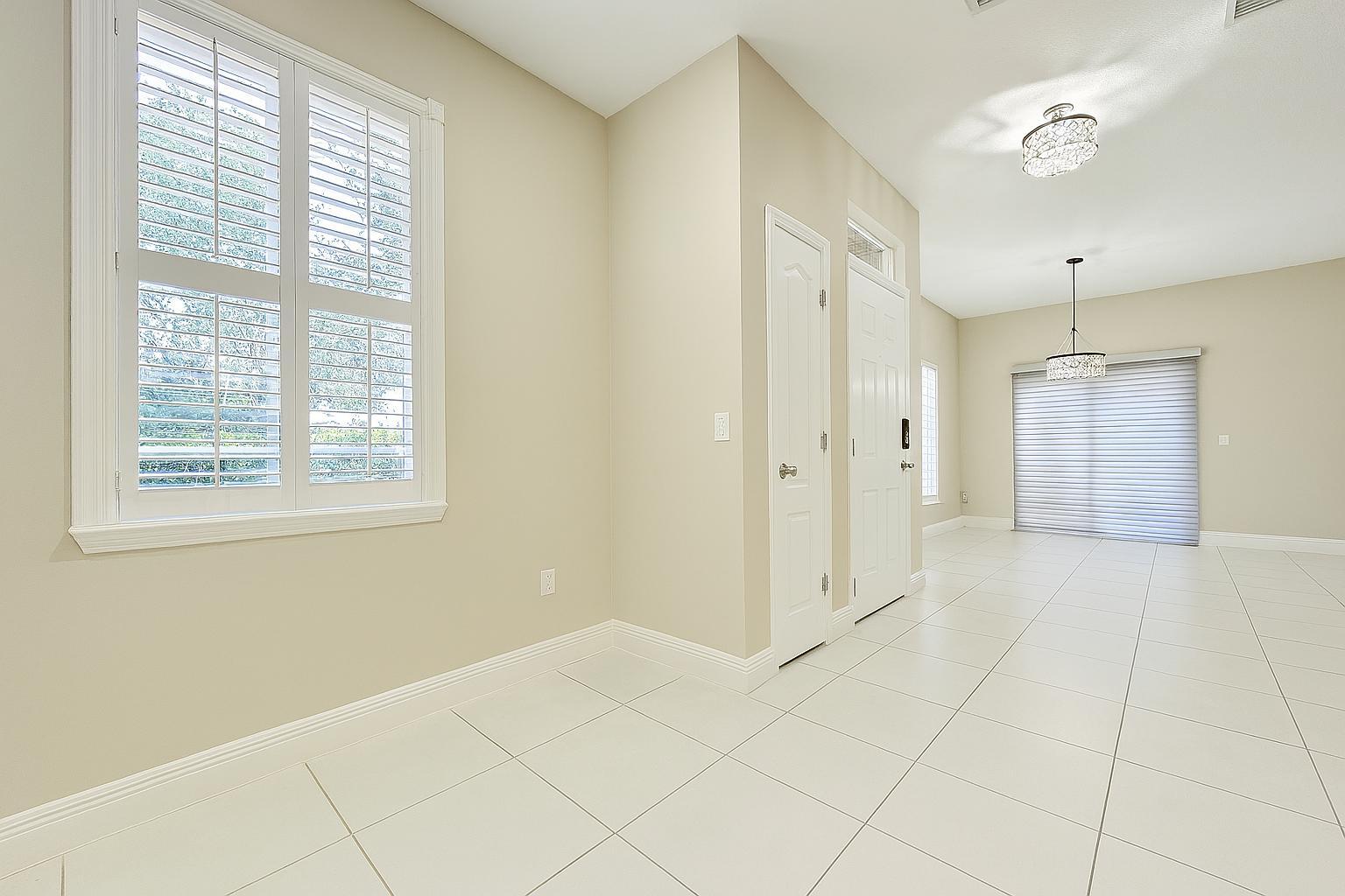 Building Photo - 4114 Orange Tree Ct