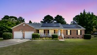Building Photo - NEW LISTING!!!!!