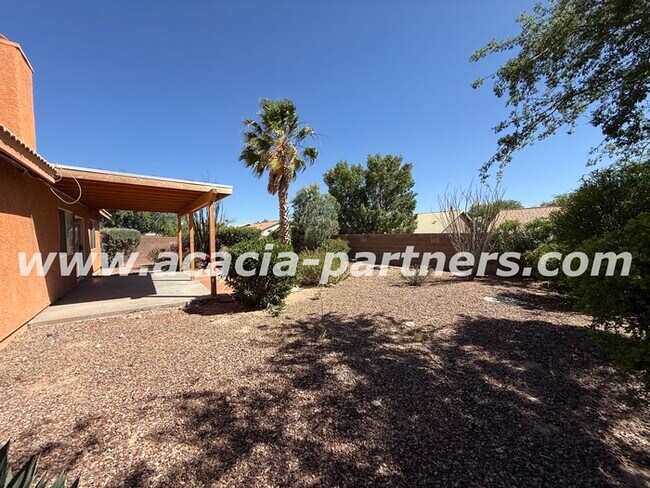 Building Photo - Four Bedroom in Rita Ranch