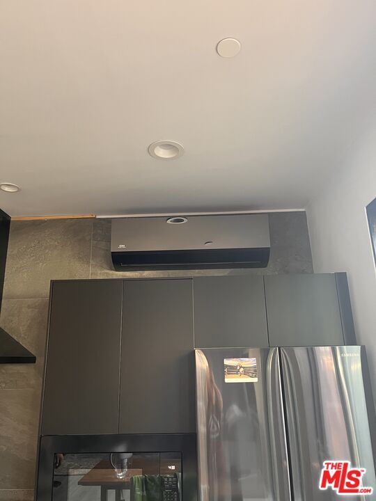 Building Photo - 3541 5th St