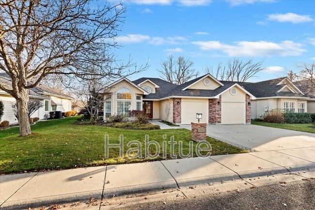 Building Photo - 393 E Trailside Dr