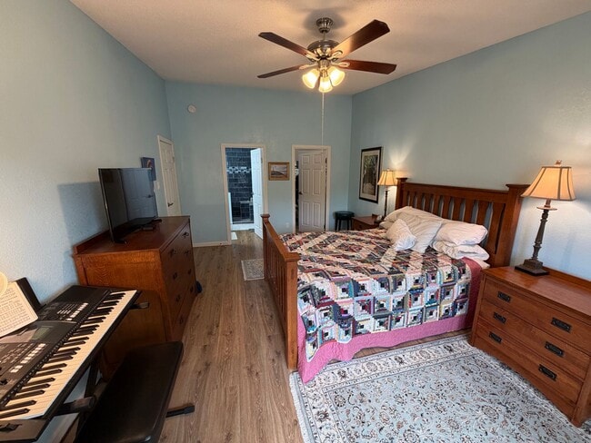 Building Photo - 3082 S Wheeling Way