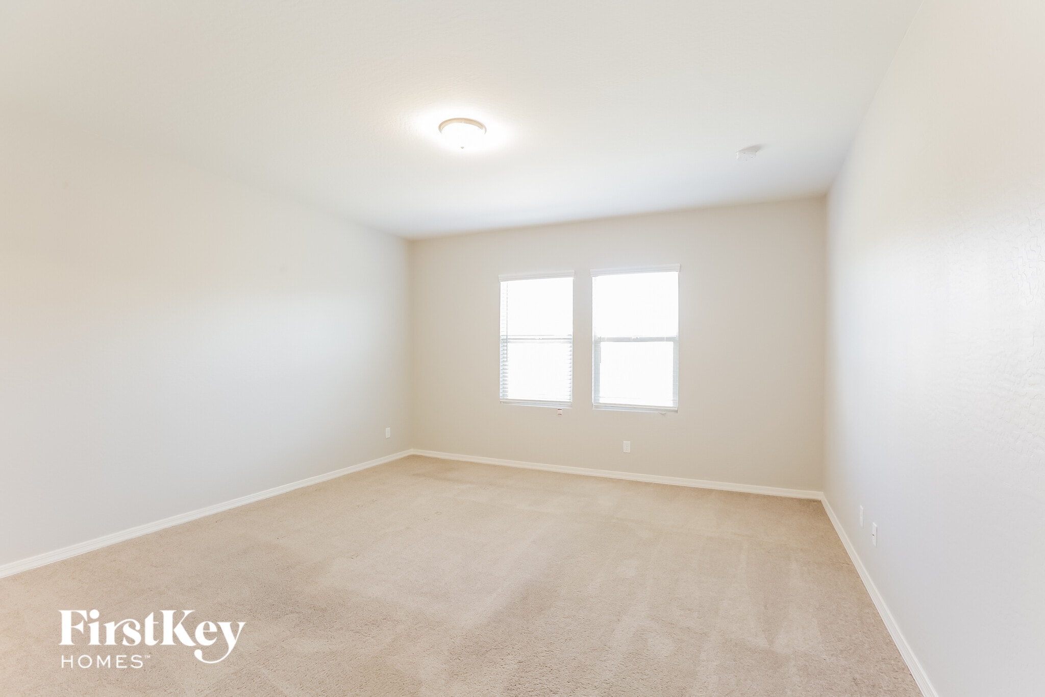 Building Photo - 296 W Powell Dr