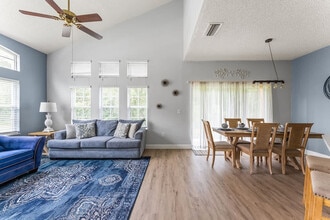 Building Photo - 2739 Sun Key Pl