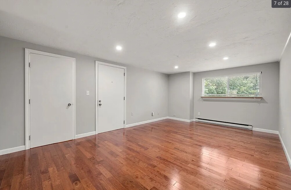 Building Photo - 9 Tideview Path