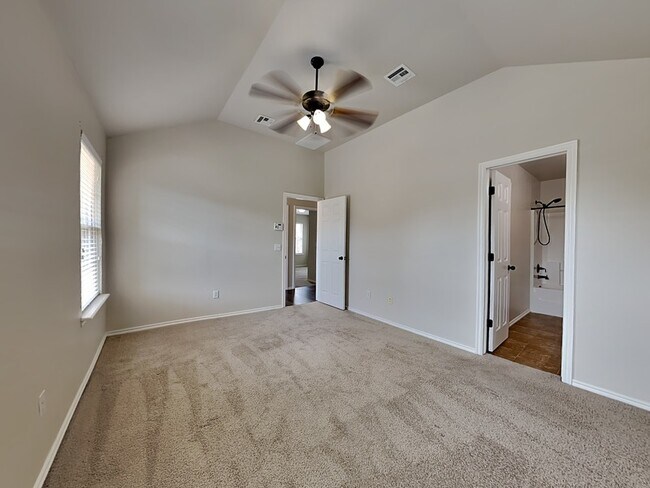 Building Photo - 2165 Robin Ridge Ln