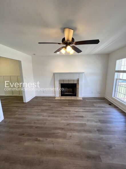 Building Photo - 2503 Elkmont Dr