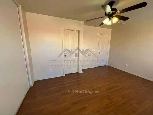 Building Photo - 11580 W Duran Ave