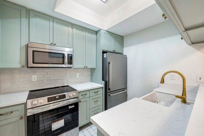 Building Photo - 11711 Memorial Dr