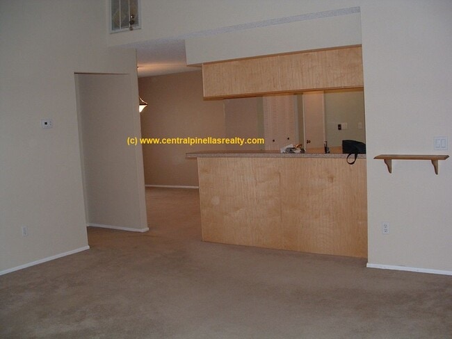 Building Photo - 3664 Montclair Dr