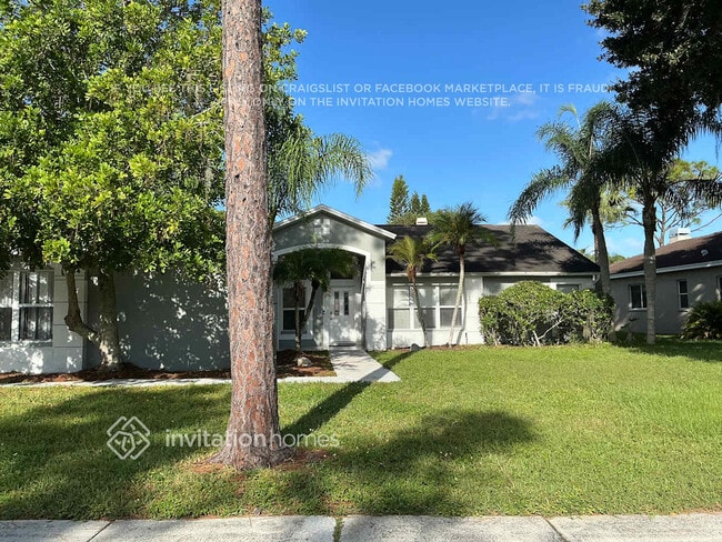 Building Photo - 4300 Ridgemoor Dr N
