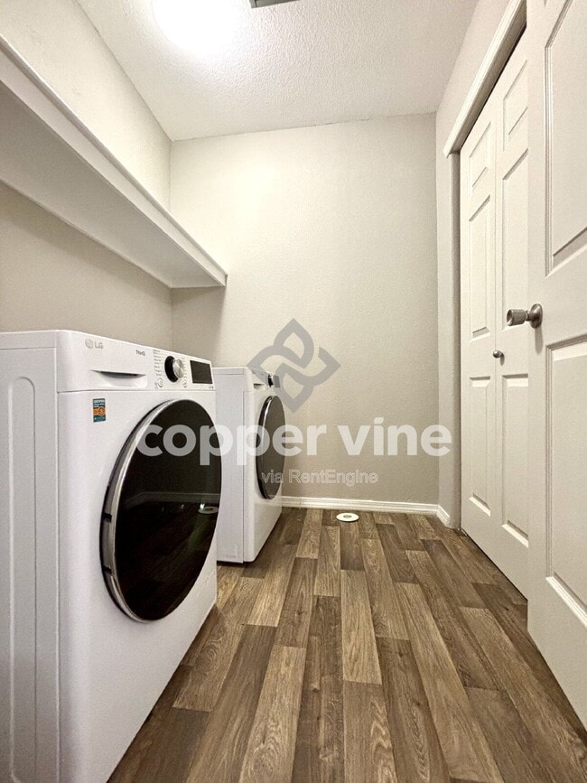 Building Photo - 12711 Colorado Blvd