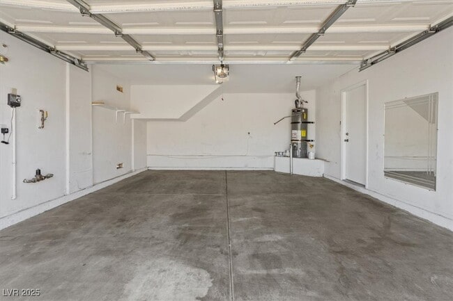 Building Photo - 1676 Victor Hugo Ln