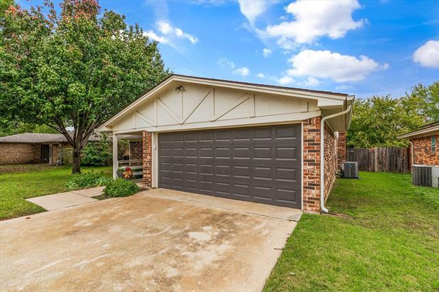 Building Photo - 2021 Memphis Dr